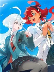 创作者访谈专栏更新的资讯配图，访谈提纲铺在桌面上